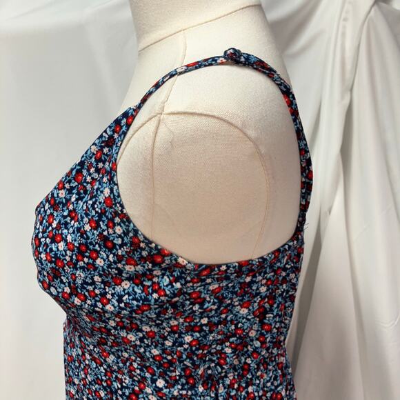 Francesca's Blue Rain Abagail Floral Front Twist Mini Dress Womens‎ Small Red - Picture 5 of 13
